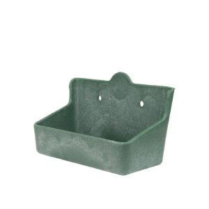 Saltlick holder YOUNG LINE syn thetic lying