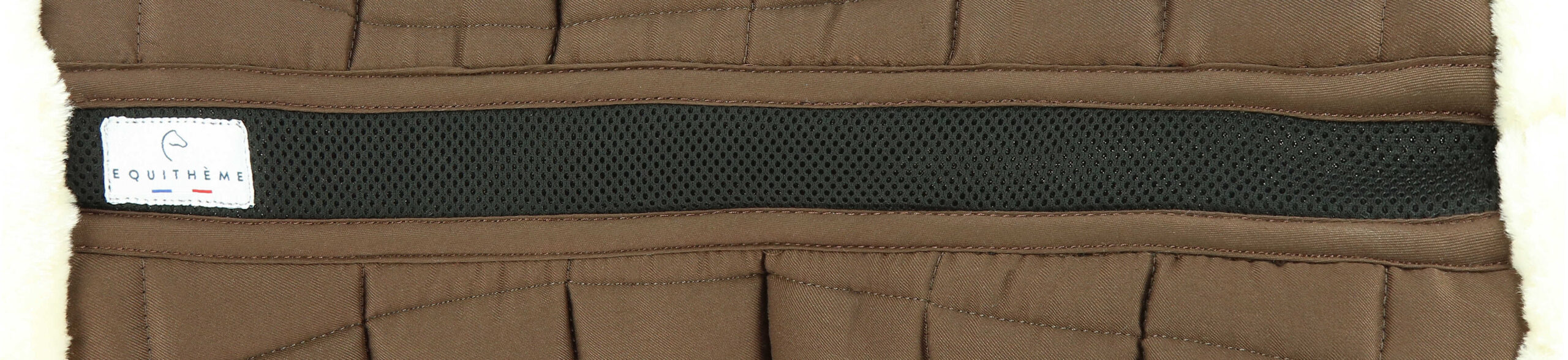 EQUITHÈME Matte - Pro - Shaped Saddle pad - Image 4