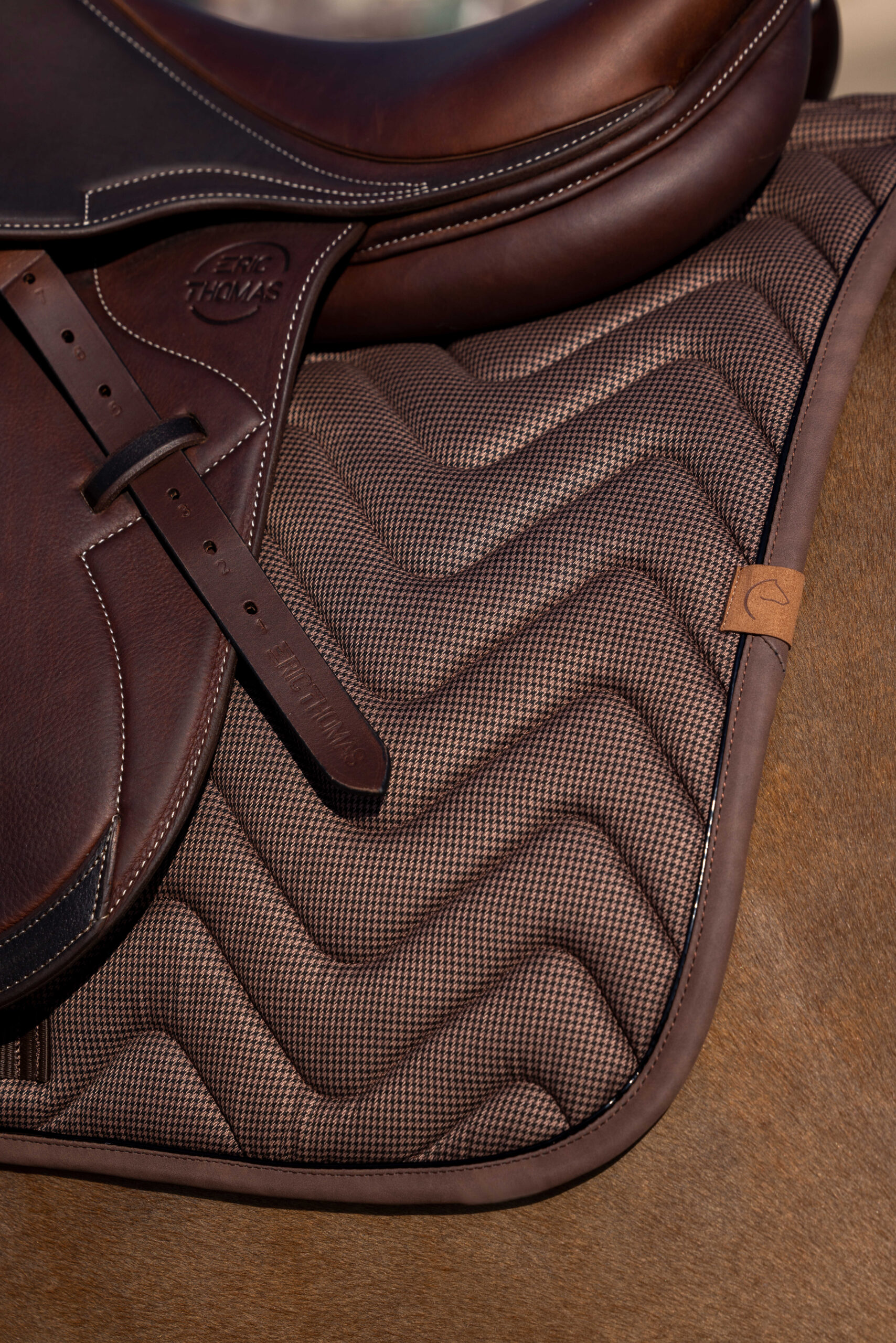 EQUITHÈME Saddle pad - Tweed surface - Image 4