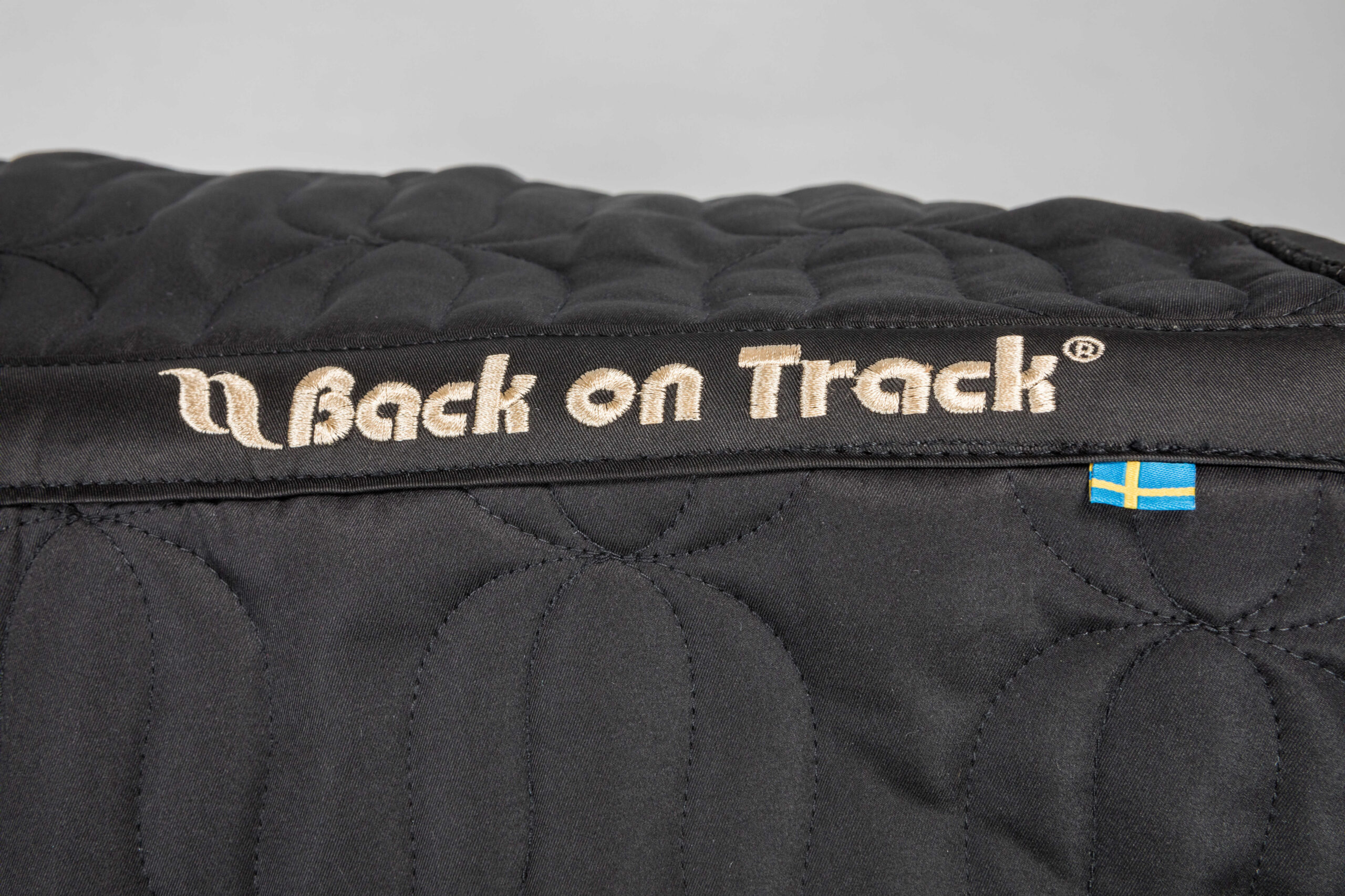 DressurSaddle pad BACK ON TRACK® - Deep Nights - Image 9